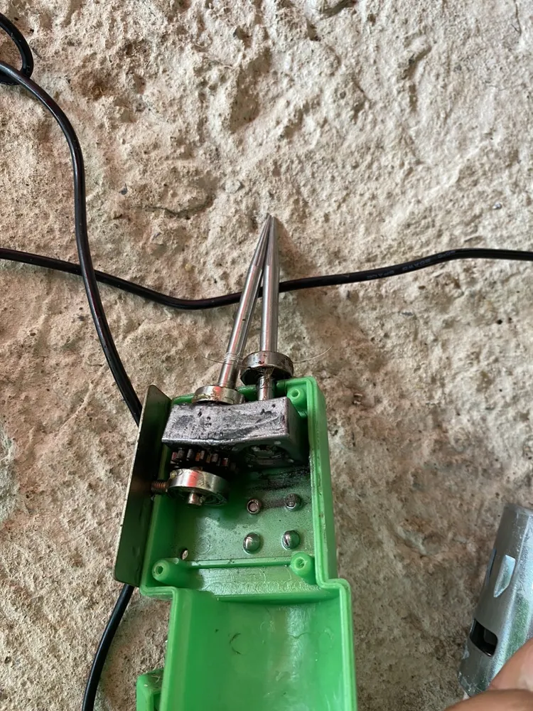 Máy nhổ lông vịt chất lượng kém